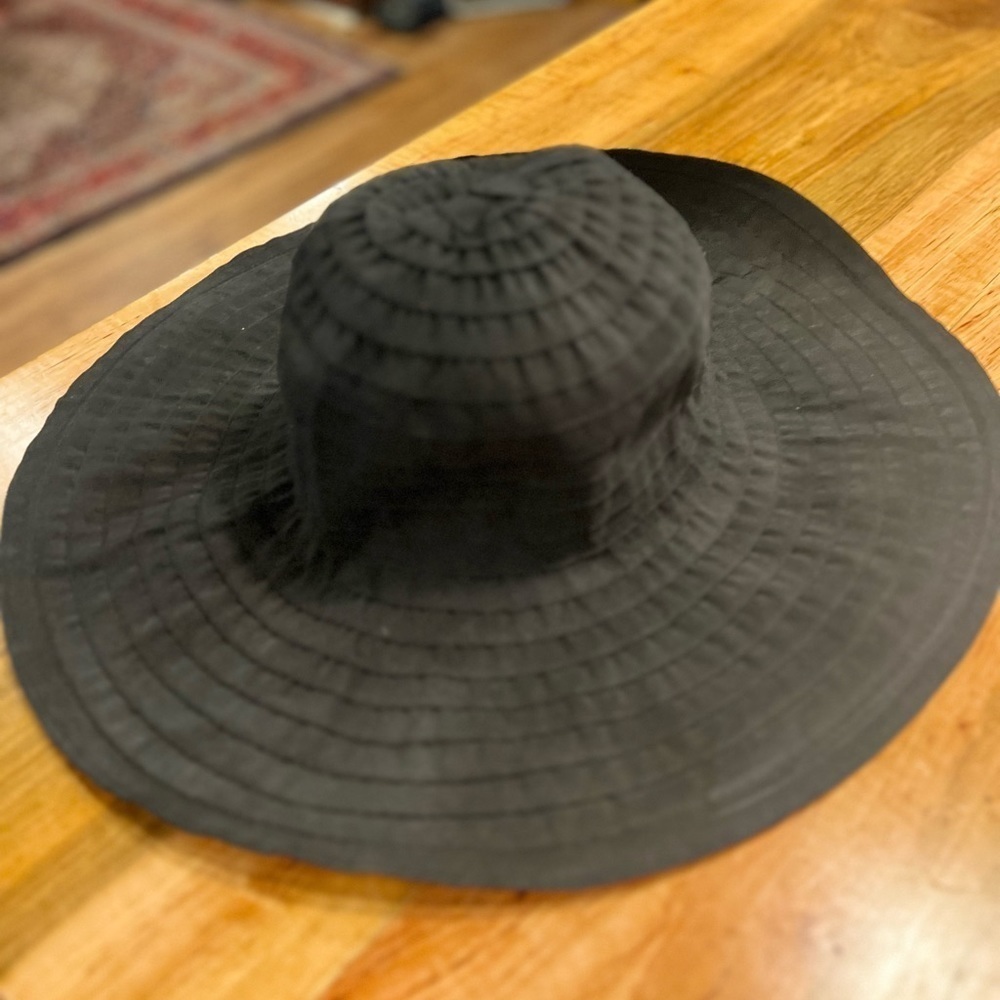 Chatties one size sun hat in GUC